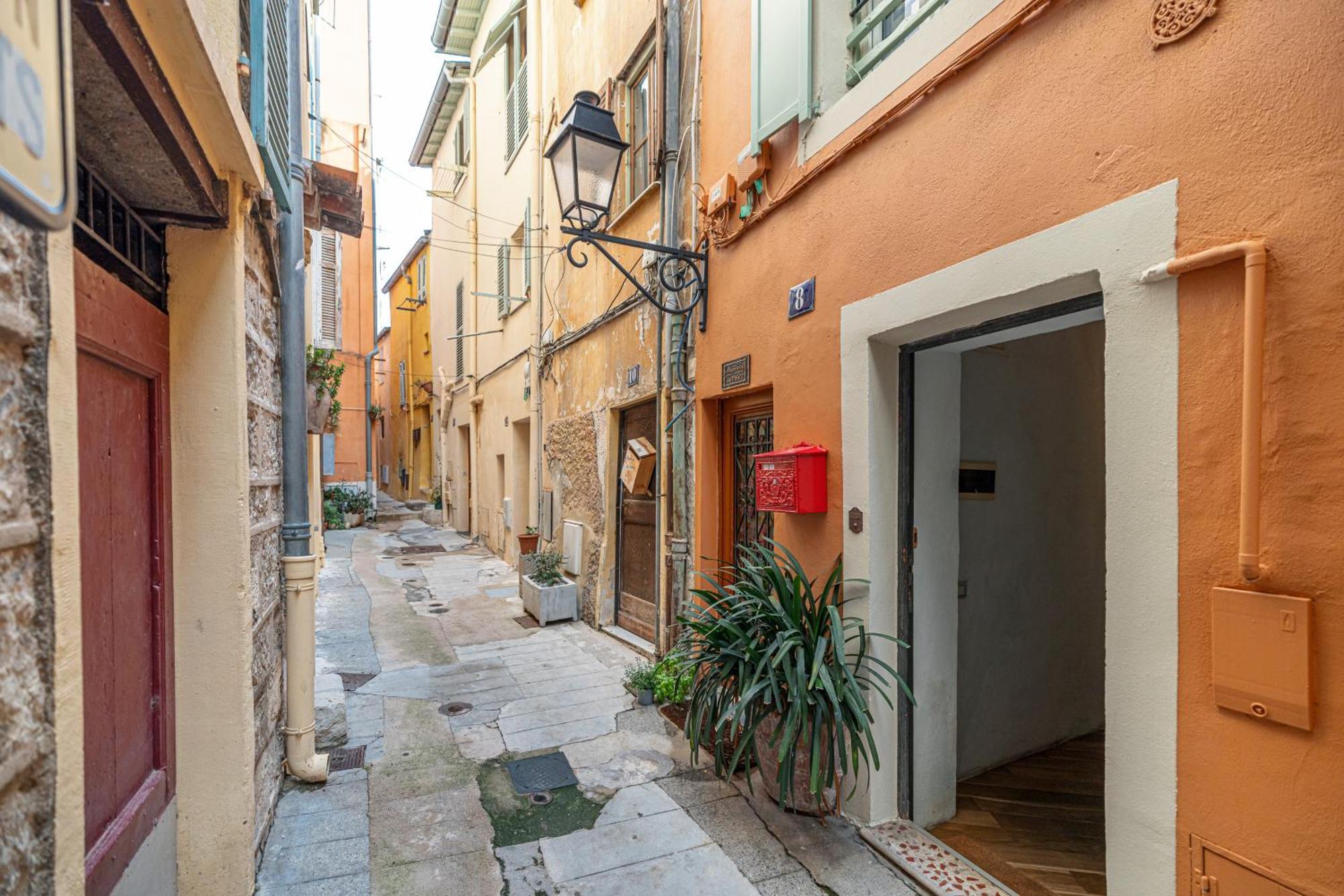Le Bougainvillier Menton Vieille Ville Exteriér fotografie